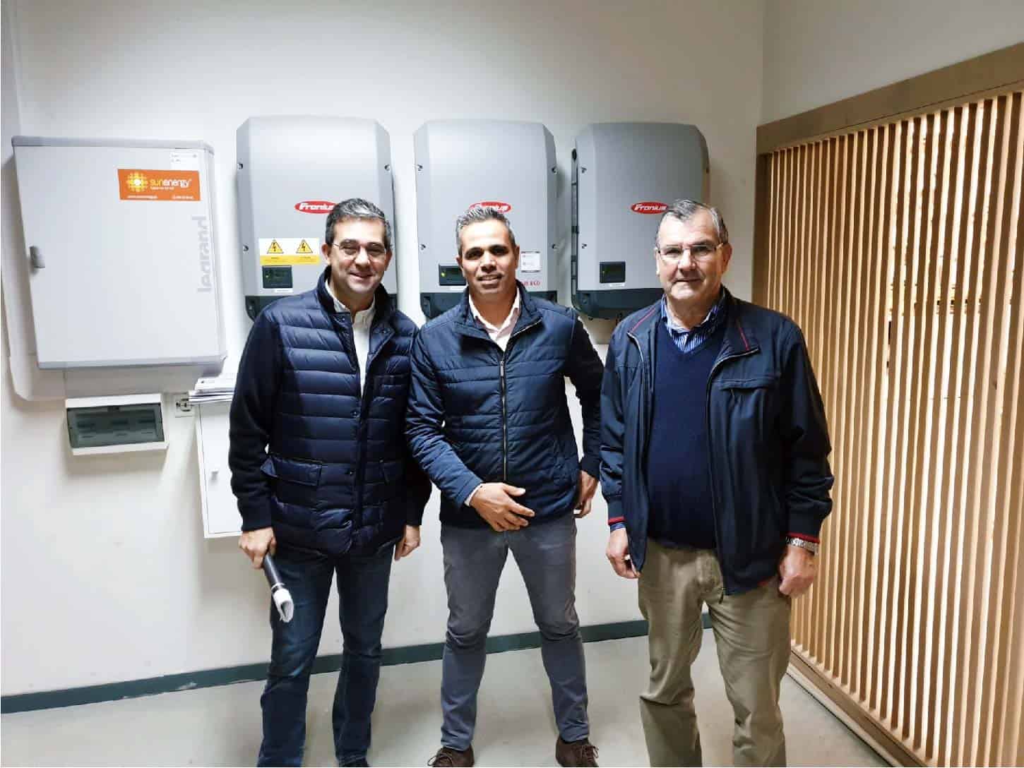 Contrato Armazéns Reis